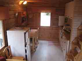 Hyvin varustettu keitti&ouml;